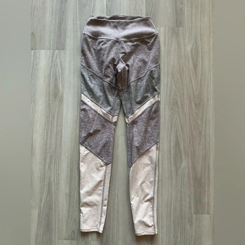 Alo soft color block leggings size medium - Picture 1 of 4